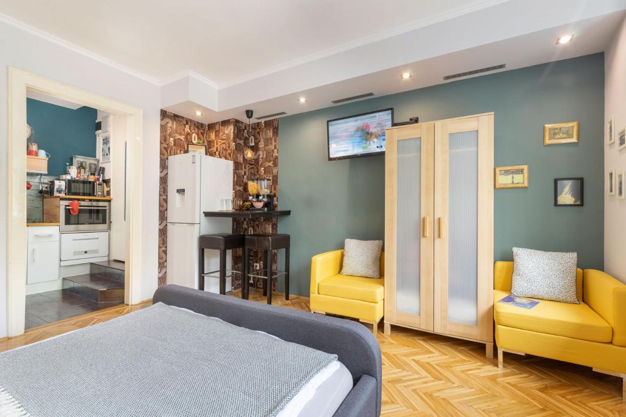 Riverbank Apartment At Parliament Budapest Exterior photo